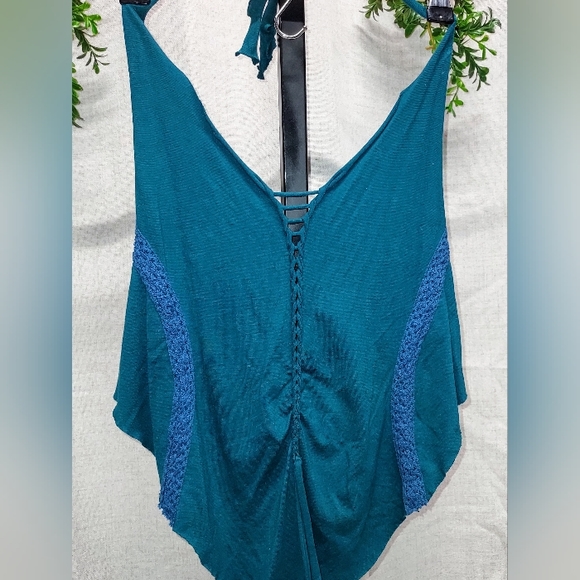 Culture shop (Pittsburgh) blue/teal halter top - Picture 2 of 4